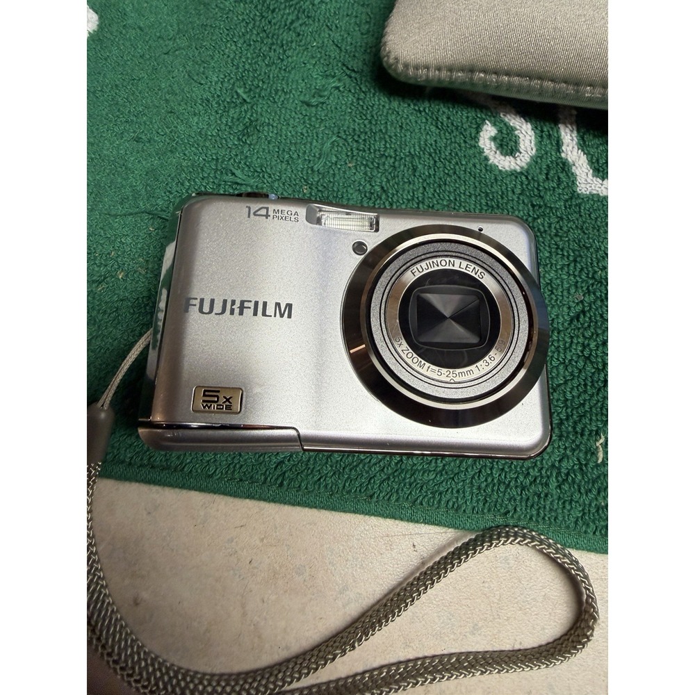 Fujifilm FinePix AX250 14MP Compact Digital Camera **WORKS